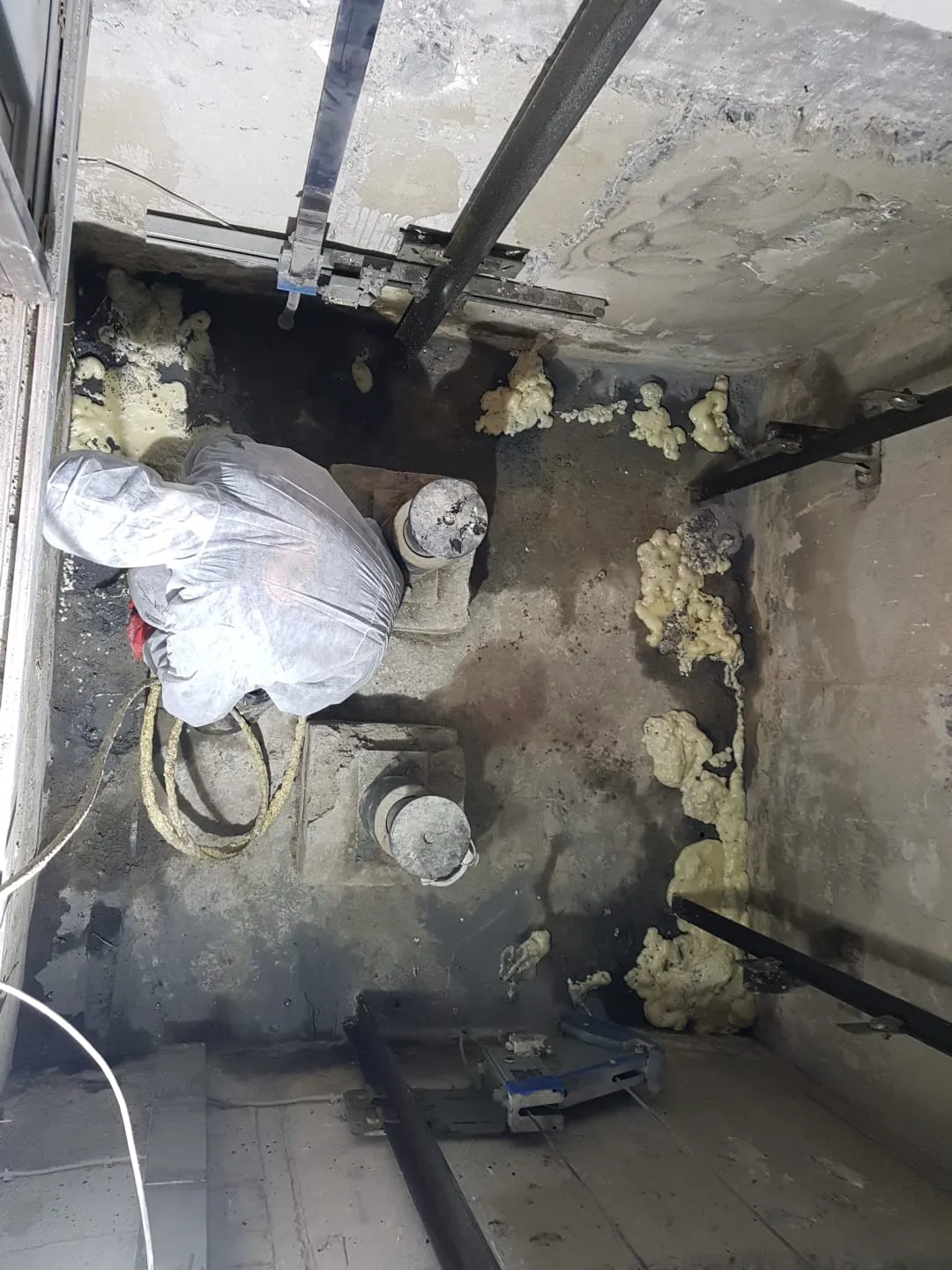 Asansör kuyusu kristalize kaplama ikinci kat uygulaması