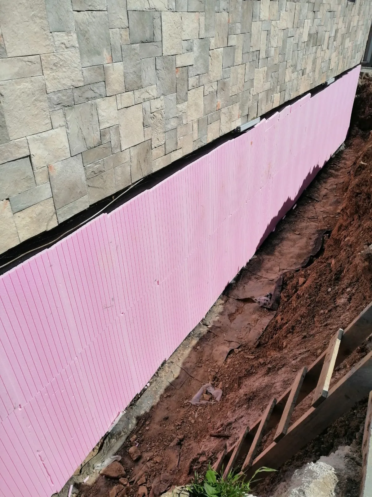 Bina perde su yalıtımı uygulama ekibi — kristalize kaplama ve enjeksiyon